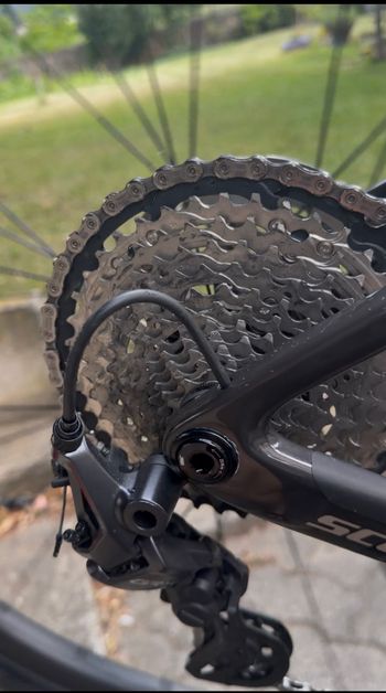 Used Scott Addict Gravel 30 2026 2026 Road & Gravel, Black — image 3 of 3
