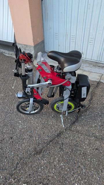 Used AMERICAN Bici pieghevole 2024 Urban, Light Gray — image 4 of 5