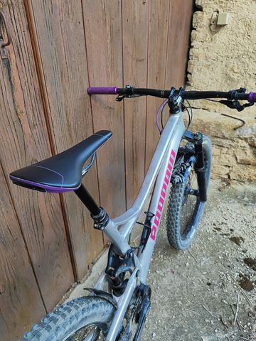 Gebrauchtes Propain Tyee Shimano Deore 2018 Mountainbike, Hellgrau — Bild 5 von 6