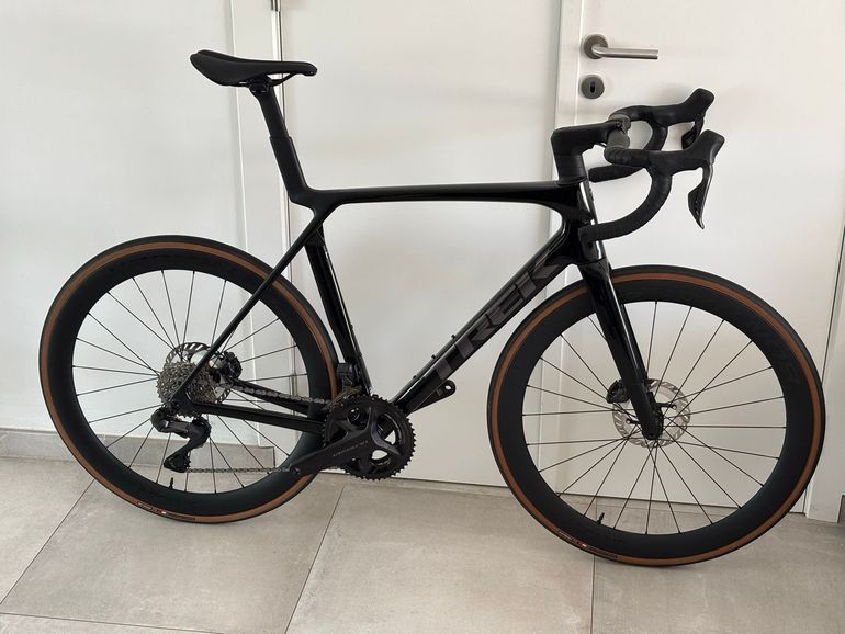 Używany Trek Madone SL 7 Gen 8 2027 2027 Road & Gravel — zdjęcie 1 z 8