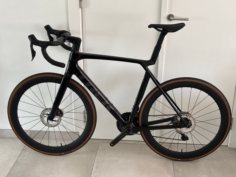 Używany Trek Madone SL 7 Gen 8 2027 2027 Road & Gravel — zdjęcie 2 z 8