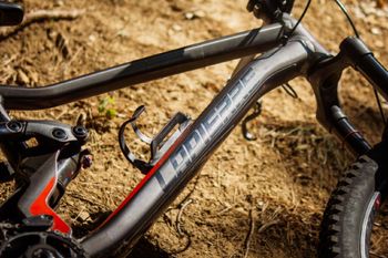 Lapierre ZESTY AM FIT 3.0 2020 2020 Mountainbike d'occasion — image 2 sur 5