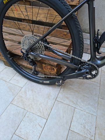 Tweedehands Orbea ALMA M50 2022 2022 Mountainbike — afbeelding 3 van 3