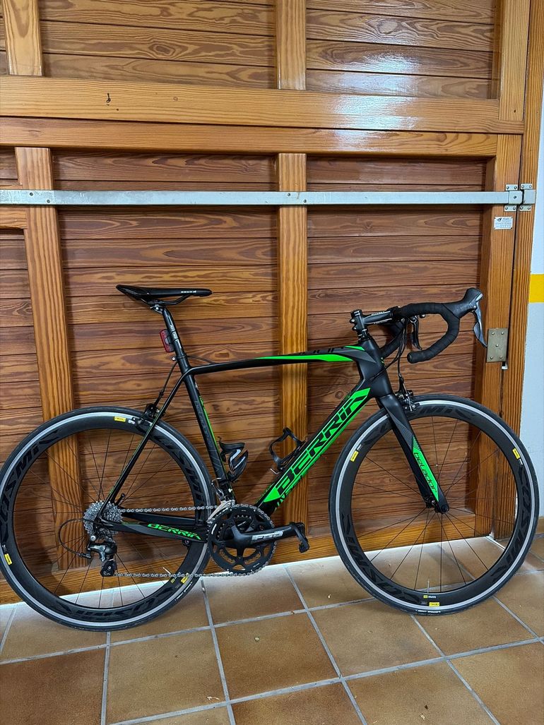 Berria BELADOR Shimano Tiagra 2017 Road & Gravel d'occasion — image 1 sur 6