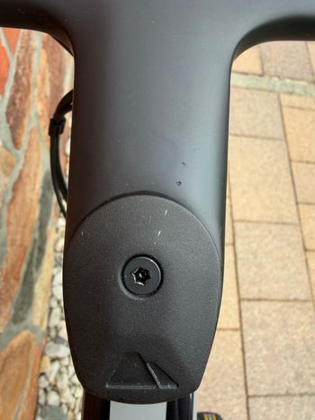 Używany Canyon Ultimate CF SL 8 Disc Aero 2021 2021 Road & Gravel — zdjęcie 12 z 25