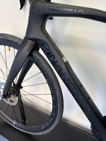 Używany Pinarello X3 105 Di2 2025 2025 Road & Gravel — zdjęcie 9 z 10