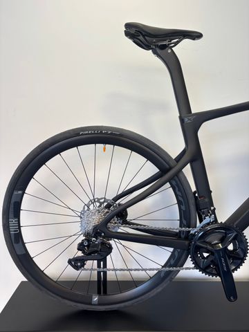 Brugt Pinarello X3 105 Di2 2025 2025 Road & Gravel — billede 3 af 10