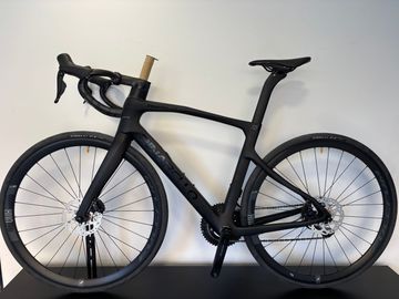 Brugt Pinarello X3 105 Di2 2025 2025 Road & Gravel — billede 2 af 10