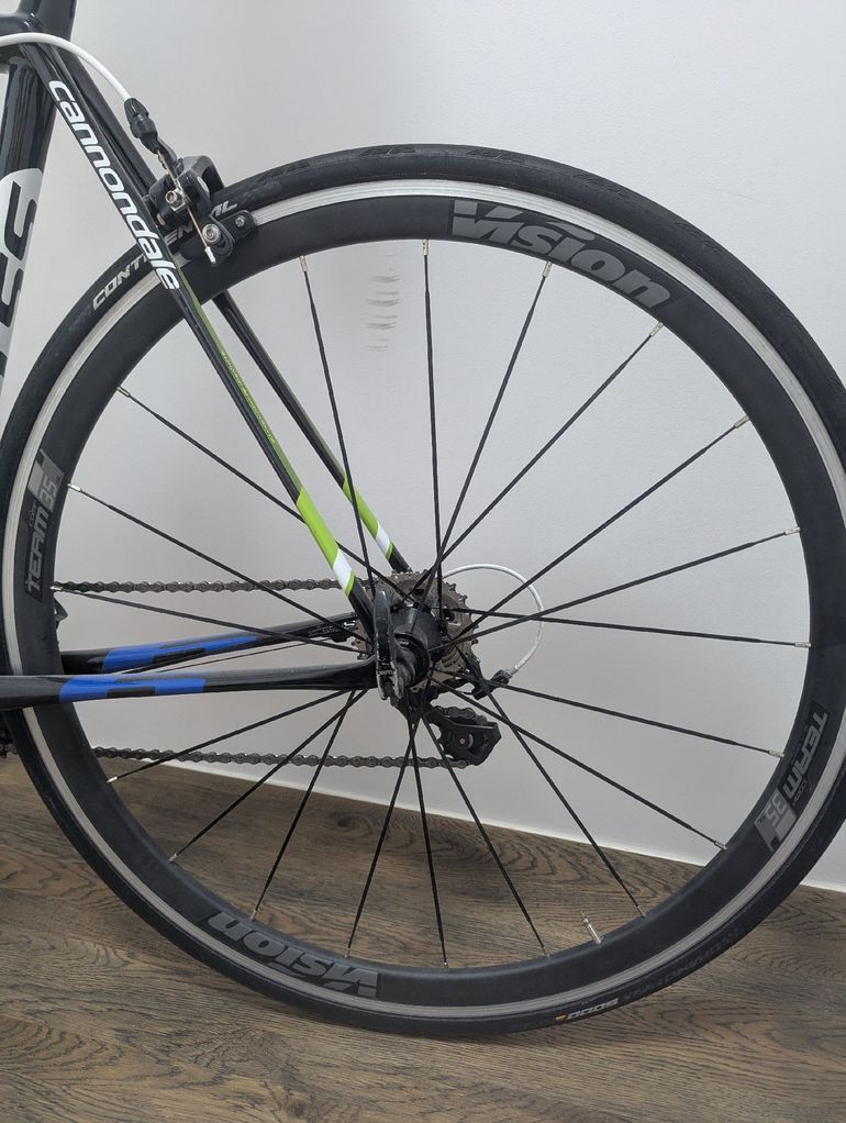 Used Cannondale SuperSix EVO Shimano 105 2016 Road & Gravel, Black — image 2 of 22