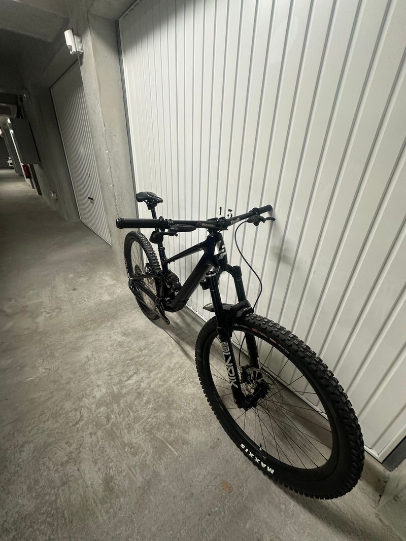 Używany Lapierre Zesty CF SE 2026 2026 Mountainbike — zdjęcie 4 z 4
