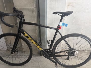 Gebrauchtes Trek Domane Shimano Claris 2024 Road & Gravel, Schwarz — Bild 1 von 21