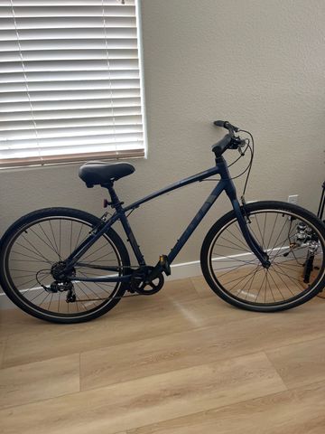 Used Giant Cypress 2020 2020 Urban, Blue — image 1 of 3