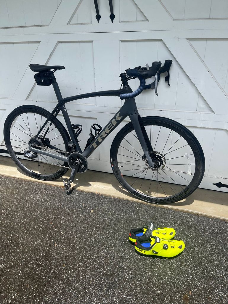 Used Trek Domane Shimano Altus 2021 Road & Gravel, Black — image 1 of 4