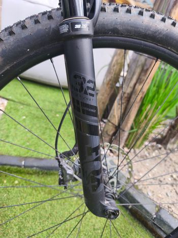 CUBE REACTION C:62 RACE 2023 2023 Mountainbike d'occasion — image 11 sur 12