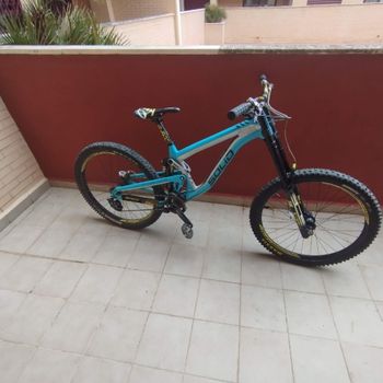 Used Solid Custom SRAM X01 DH 2019 MTB