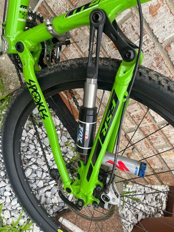 Used Specialized Epic Elite M5 World Cup 2015 2015 Mountainbike, Green, 29 — image 4 of 7
