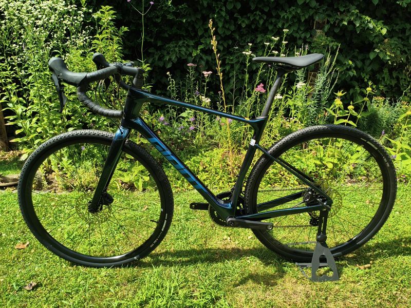Used Giant Revolt Advanced 2 2022 2022 Road & Gravel, Blue — image 4 of 11