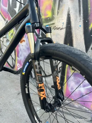 Used Specialized P3 2022 Mountainbike, Black — image 3 of 27