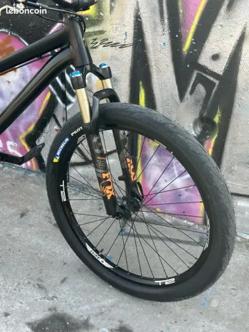 Used Specialized P3 2022 Mountainbike, Black — image 2 of 27