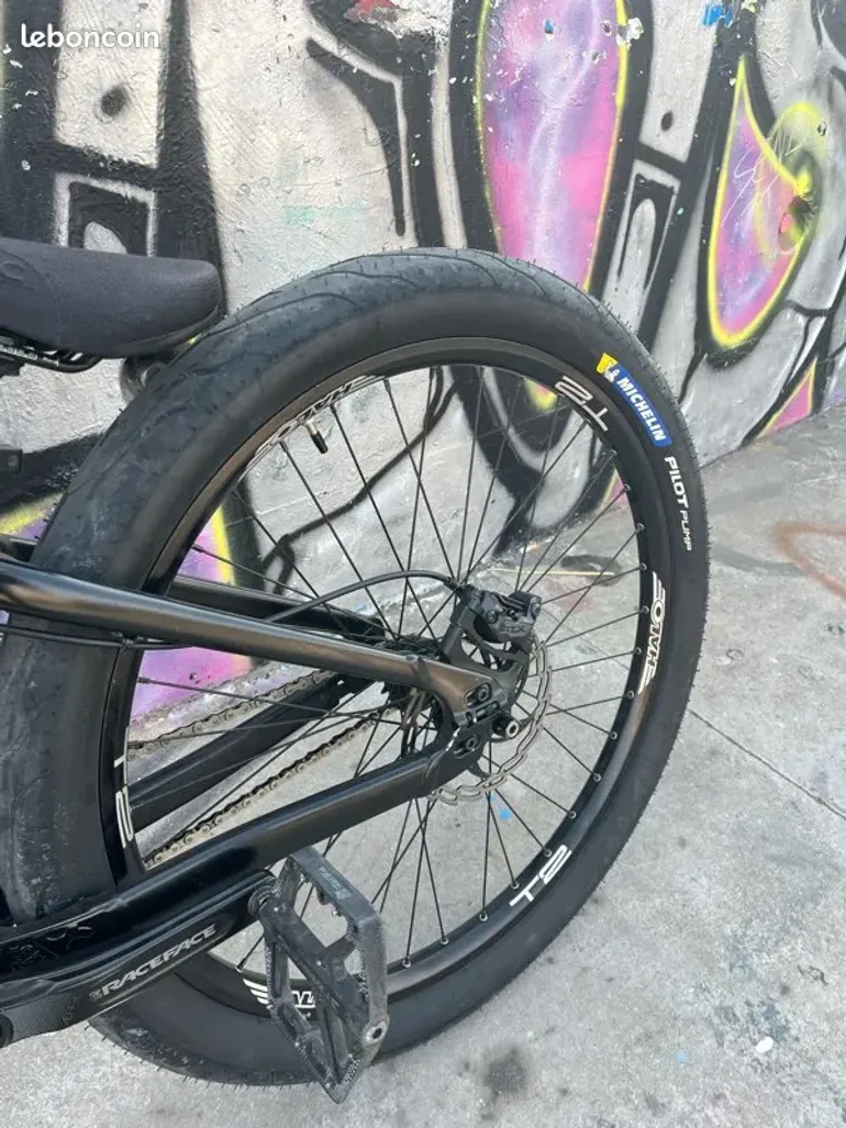 Used Specialized P3 2022 Mountainbike, Black — image 23 of 27
