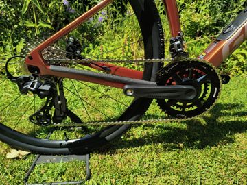 Used Giant Revolt Advanced 2 2025 2025 Road & Gravel, Red — image 7 of 10