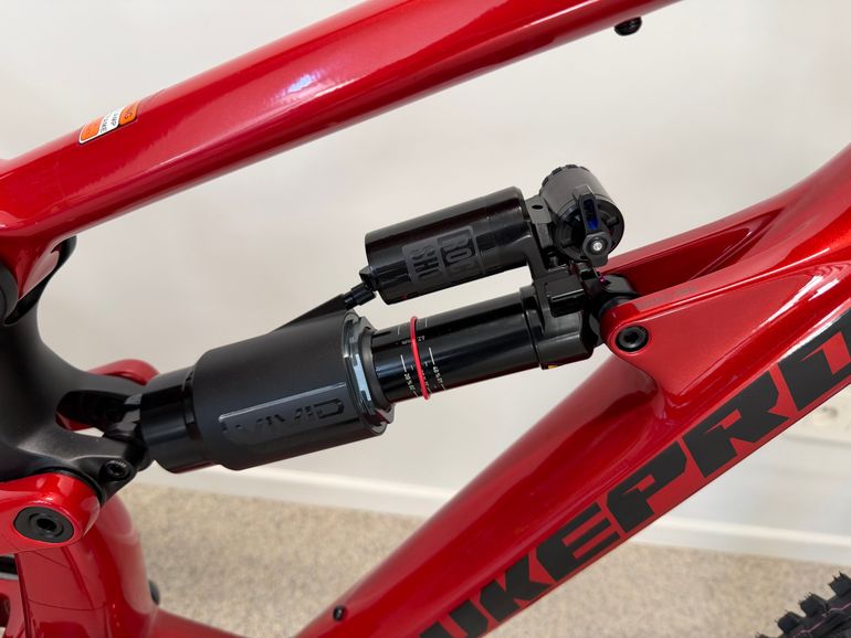 Używany Nukeproof Mega Carbon 297 / 290 - Sram Transmission GX 2025 2025 Mountainbike — zdjęcie 4 z 10