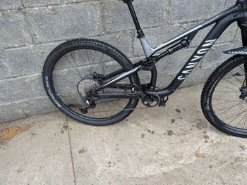 Gebrauchtes Canyon Neuron 7 2021 2021 Mountainbike, Schwarz, 27.5, 29 — Bild 3 von 3