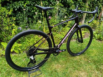 Tweedehands Giant Revolt Advanced 1 2023 2023 Road & Gravel — afbeelding 3 van 12