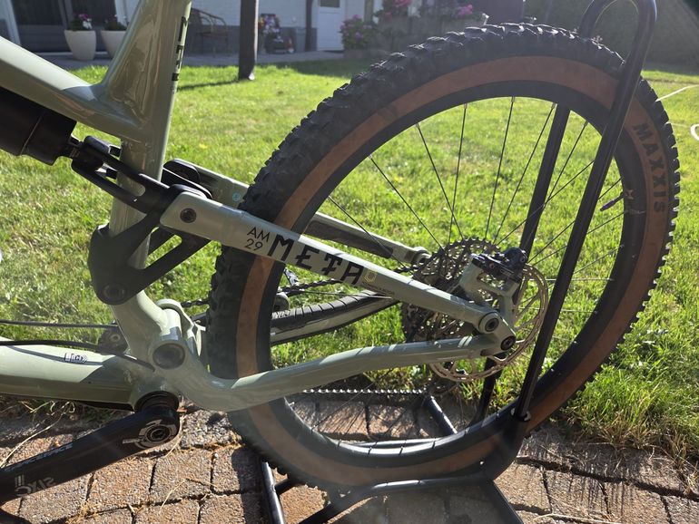 Gebrauchtes Commencal META AM 29 SIGNATURE 2021 2021 Mountainbike, Grün — Bild 15 von 23