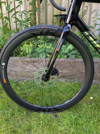 Used Giant TCR Advanced Pro 1 Di2 2025 2025 Road & Gravel, Black — image 7 of 10