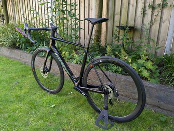 Used Giant TCR Advanced Pro 1 Di2 2025 2025 Road & Gravel, Black — image 6 of 10