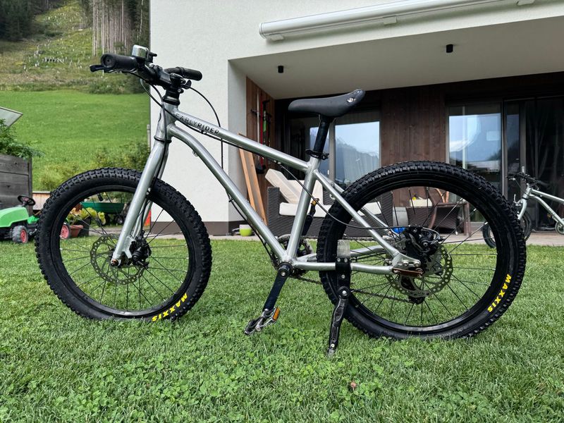 Used Early Rider Trail 20 2020 2020 Youth, Light Gray — image 13 of 19
