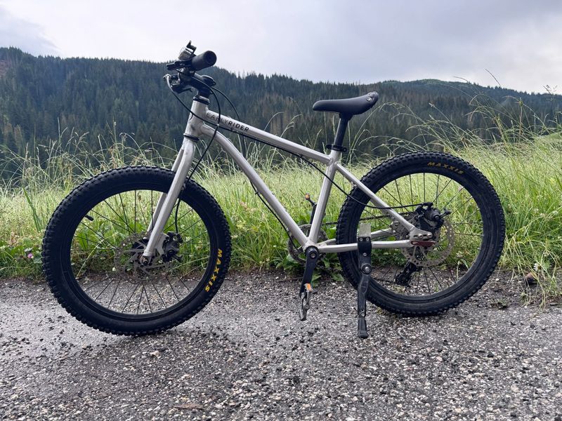 Used Early Rider Trail 20 2020 2020 Youth, Light Gray — image 1 of 19