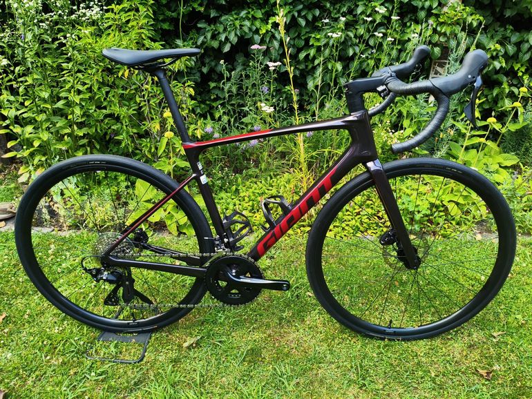 Used Giant Defy Advanced 2 2024 2024 Road & Gravel, Light Gray — image 1 of 11