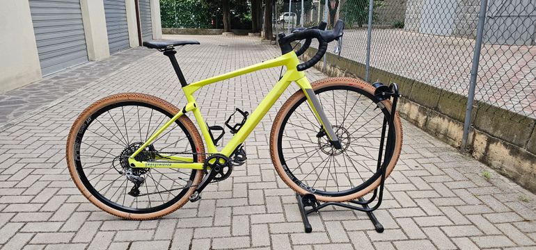 Used BMC URS 01 THREE 2021 2021 Road & Gravel, Orange — image 1 of 8