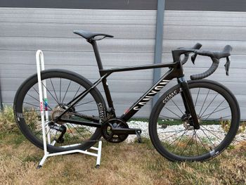 Used Canyon Ultimate CF SLX 8 Di2 2026 2026 Road & Gravel, Black — image 2 of 3