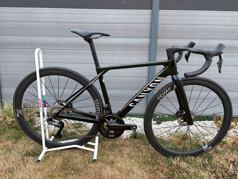 Used Canyon Ultimate CF SLX 8 Di2 2026 2026 Road & Gravel, Black — image 2 of 3
