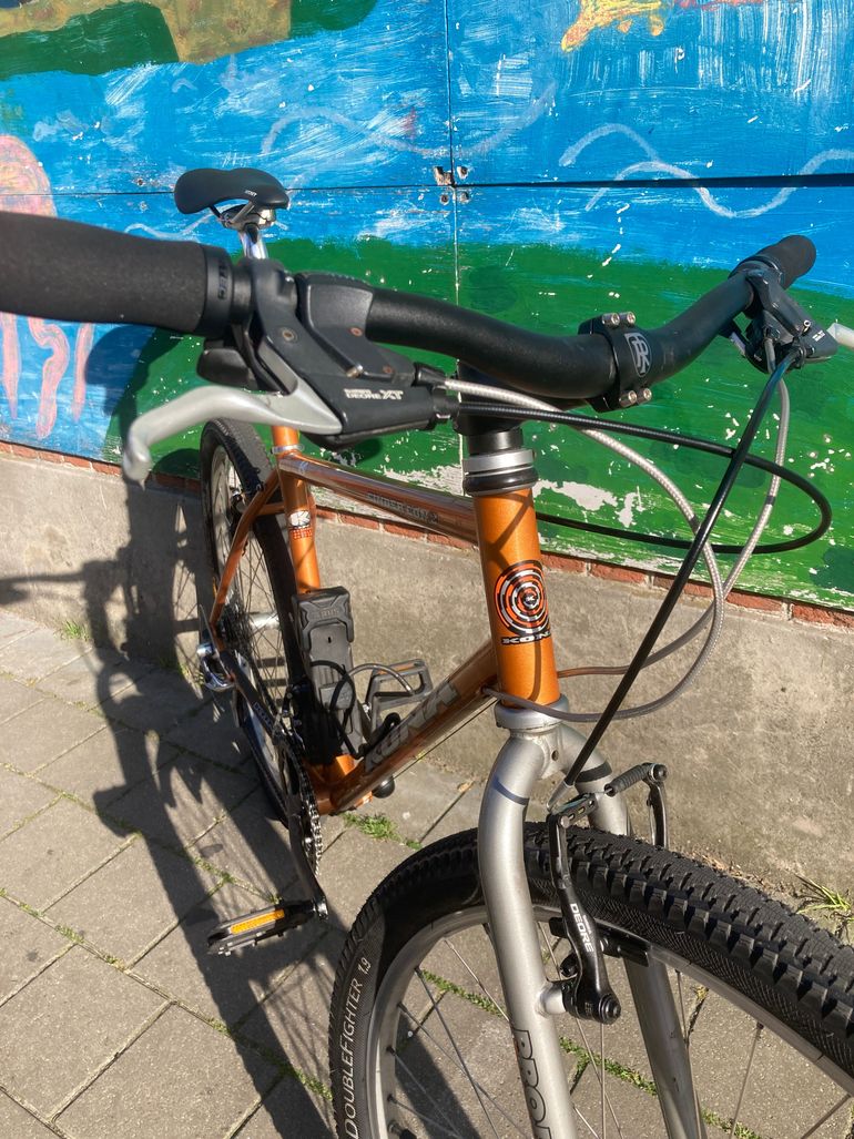 Used Kona Racelight 1994 Mountainbike, Orange — image 6 of 6