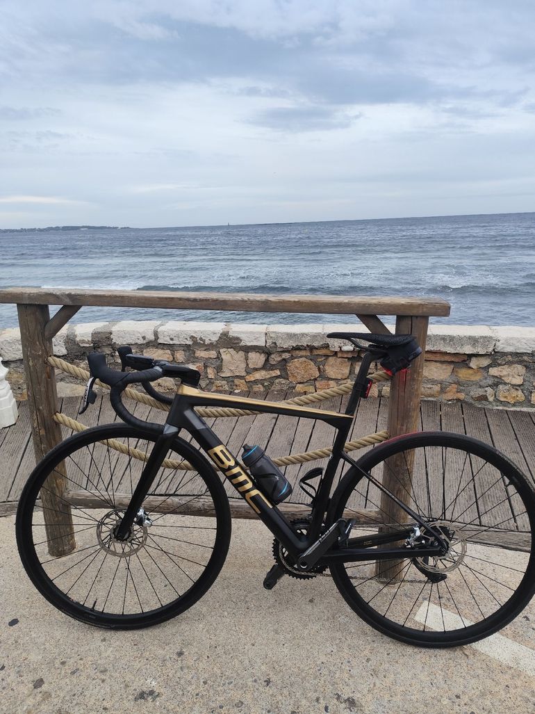 Used BMC Teammachine SLR01 THREE 2021 2021 Road & Gravel, Black — image 1 of 4