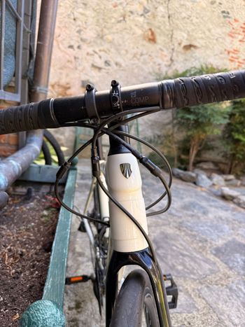Used Trek AL 4 2024 Road & Gravel, White — image 5 of 11