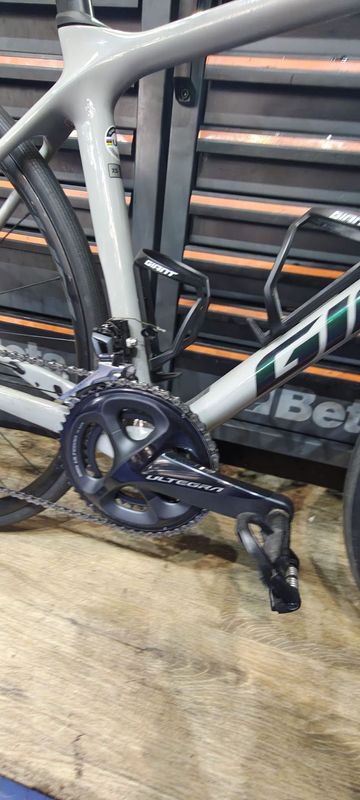 Used Giant Tcr advanced Shimano Ultegra 2021 Road & Gravel, Light Gray — image 3 of 7