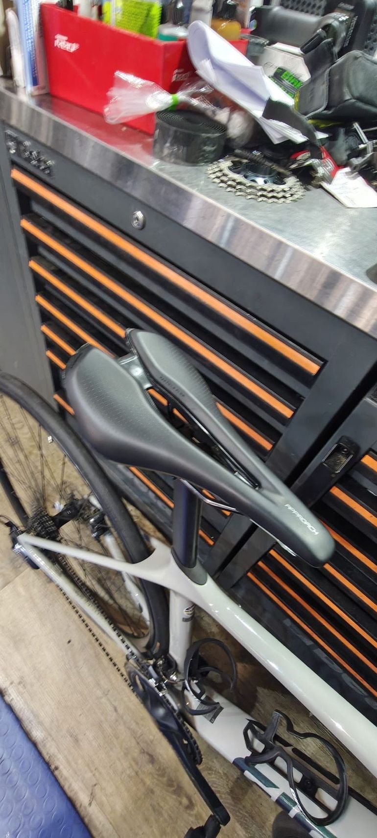Giant Tcr advanced Shimano Ultegra 2021 Road & Gravel de segunda mano, Gris claro — imagen 4 de 7
