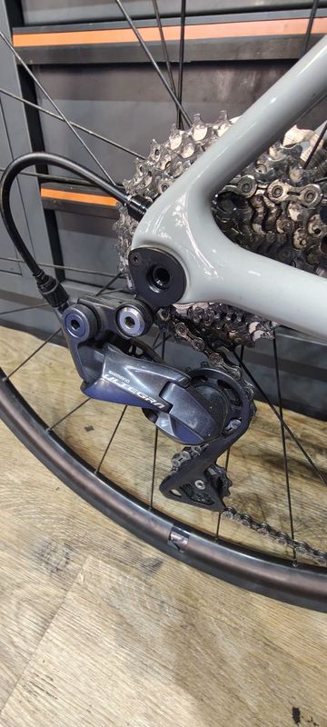 Used Giant Tcr advanced Shimano Ultegra 2021 Road & Gravel, Light Gray — image 5 of 7