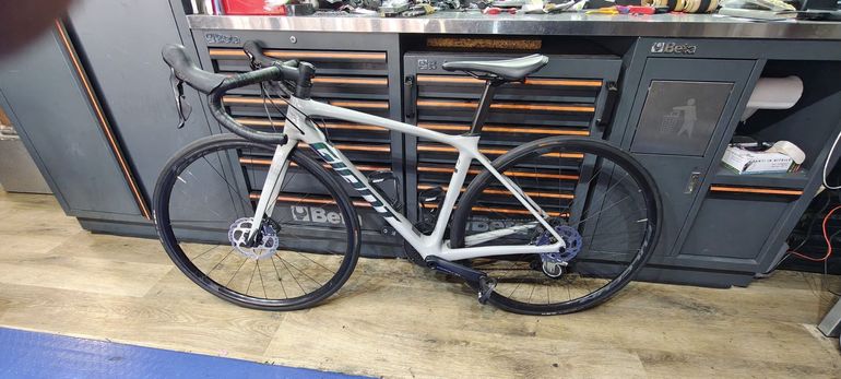 Giant Tcr advanced Shimano Ultegra 2021 Road & Gravel de segunda mano, Gris claro — imagen 2 de 7
