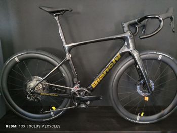 Použité Bianchi Infinito Pro 105 DI2 2026 2026 Road & Gravel