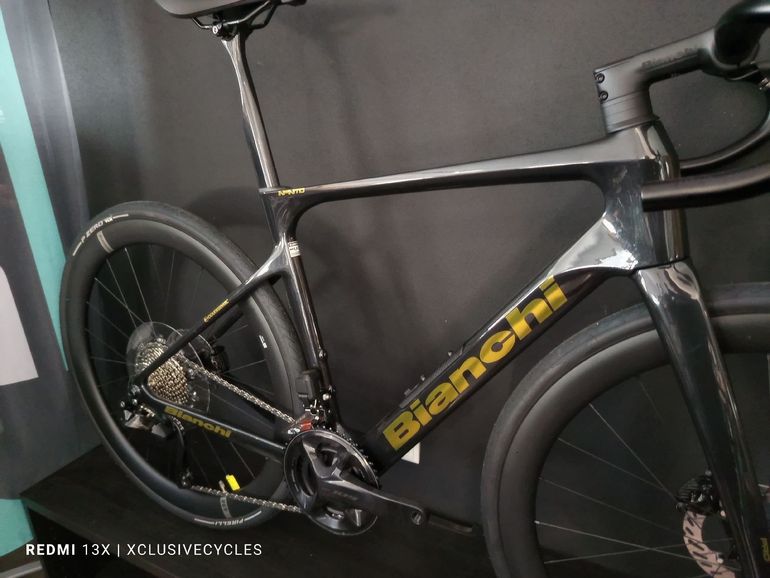 Použité Bianchi Infinito Pro 105 DI2 2026 2026 Road & Gravel — obrázek 2 z 5