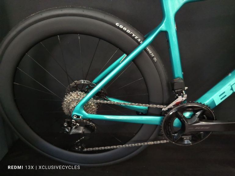Bianchi Sprint 105 Di2 2025 2025 Road & Gravel d'occasion — image 4 sur 6