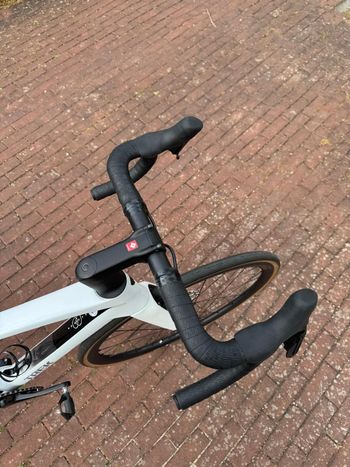 Gebrauchtes Trek Madone SL 6 Gen 8 2025 2025 Road & Gravel, Weiß — Bild 2 von 6
