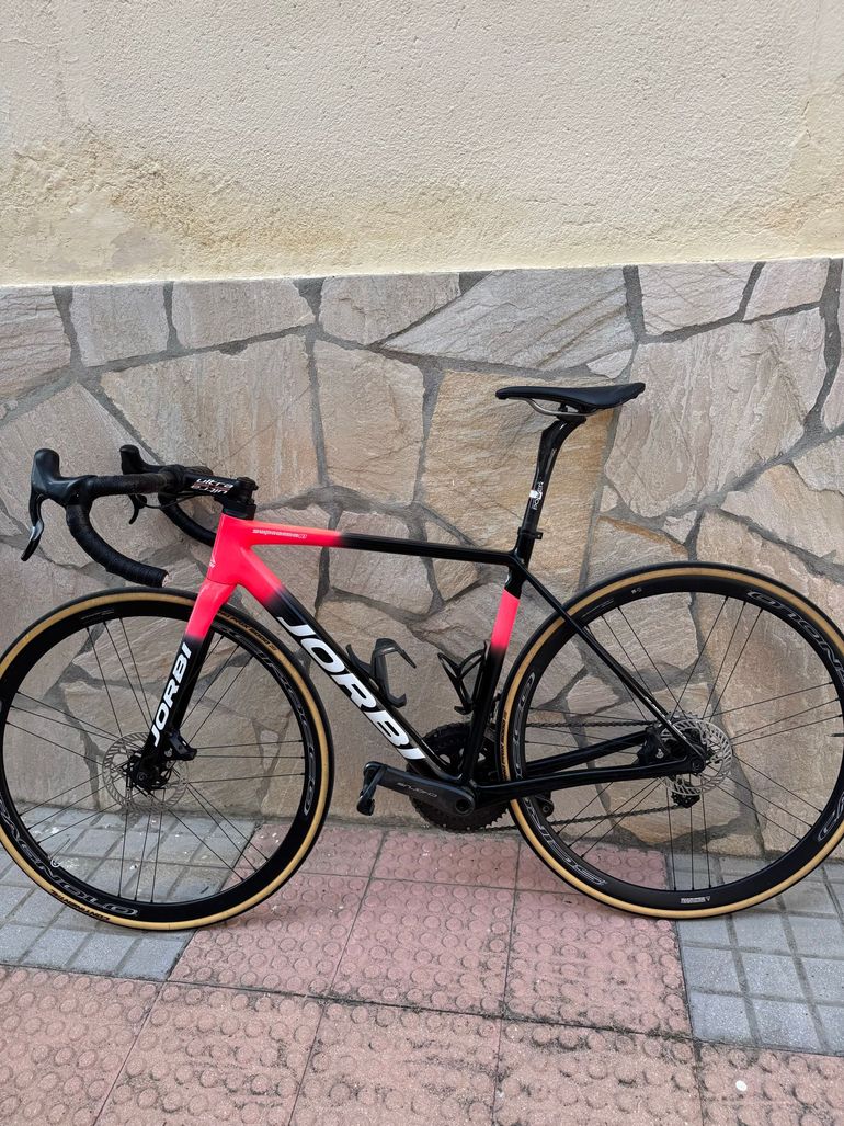 Jorbi Custom Campagnolo Chorus 2024 Road & Gravel d'occasion — image 2 sur 5