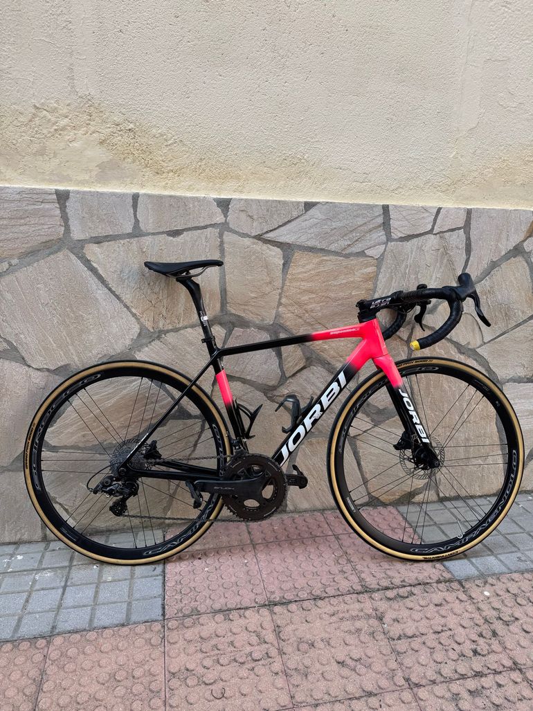 Jorbi Custom Campagnolo Chorus 2024 Road & Gravel d'occasion — image 1 sur 5